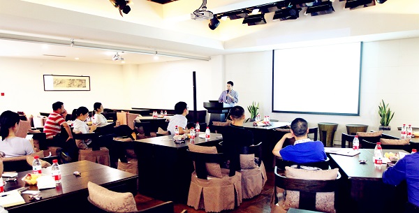 天堂硅谷金融研究院舉辦“中國經(jīng)濟(jì)格局及國企改革”主題沙龍